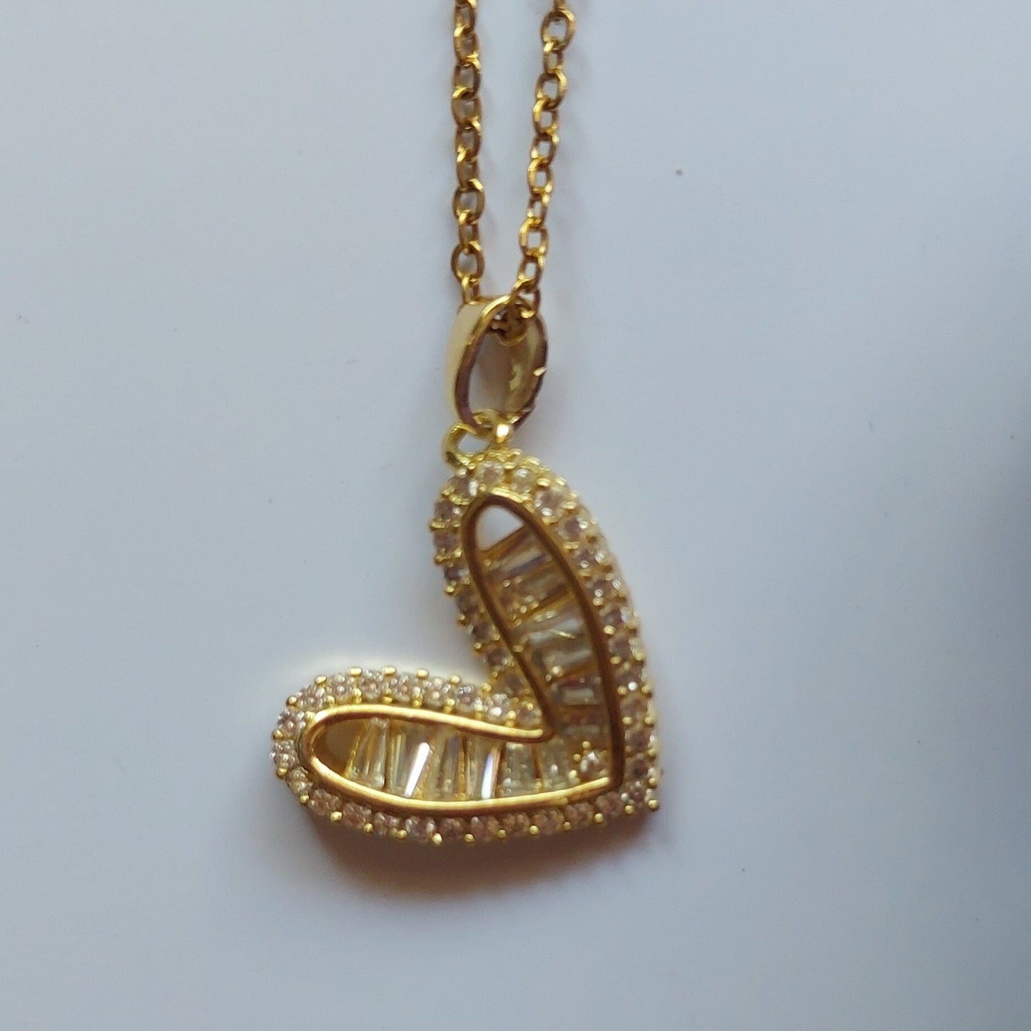 Golden Heart Glow Pendant Chain
