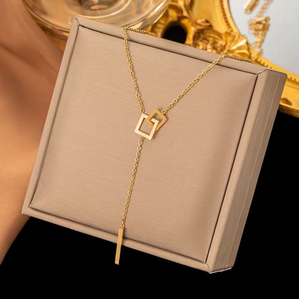 Love Squares Pendant Chain
