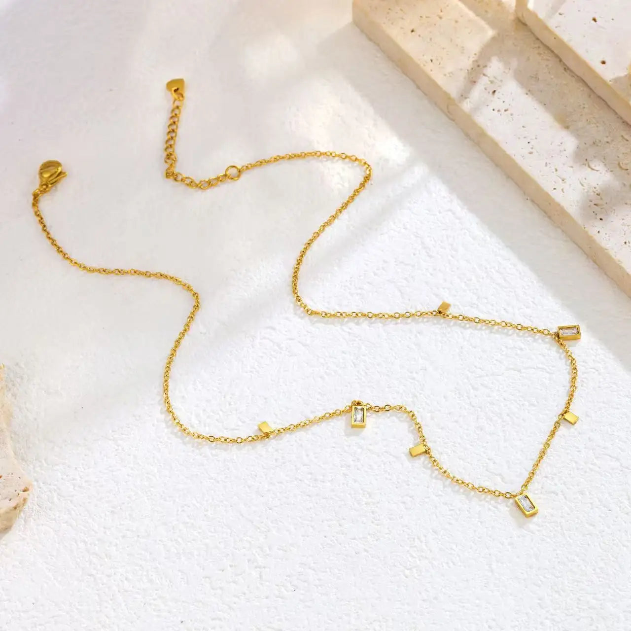 Hangs of Love Pendant Chain