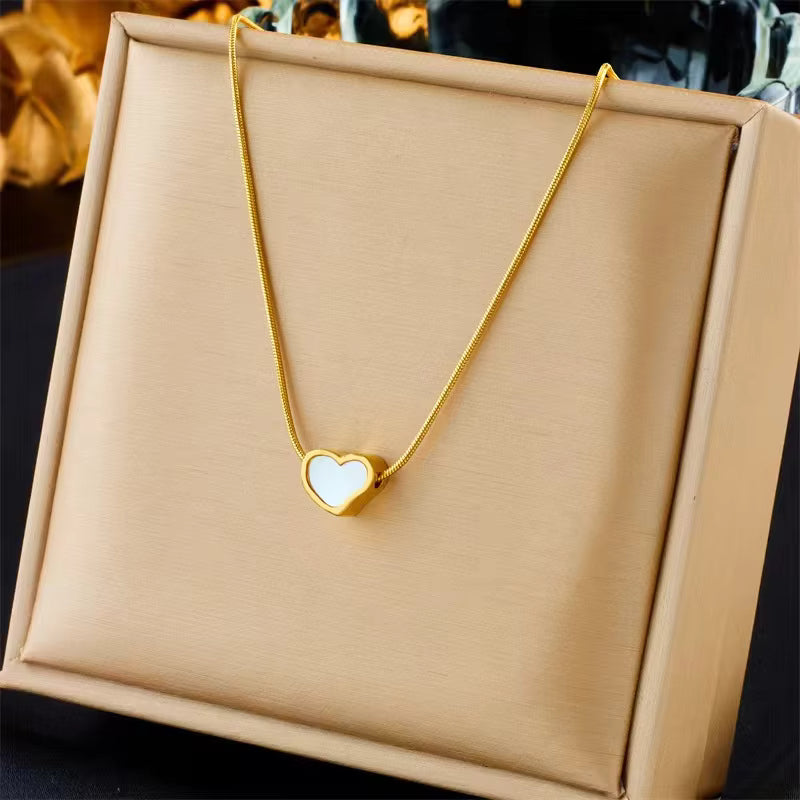Shell Heart Pendant Chain