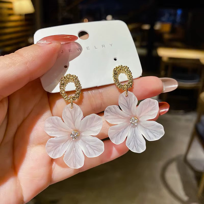 White Bloom Earrings