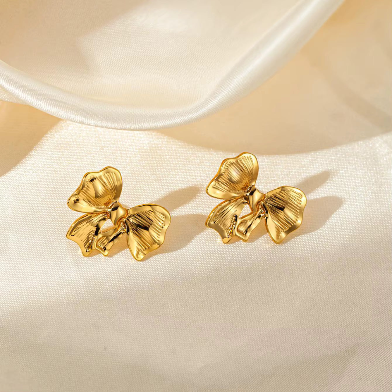 Golden Bow Stud