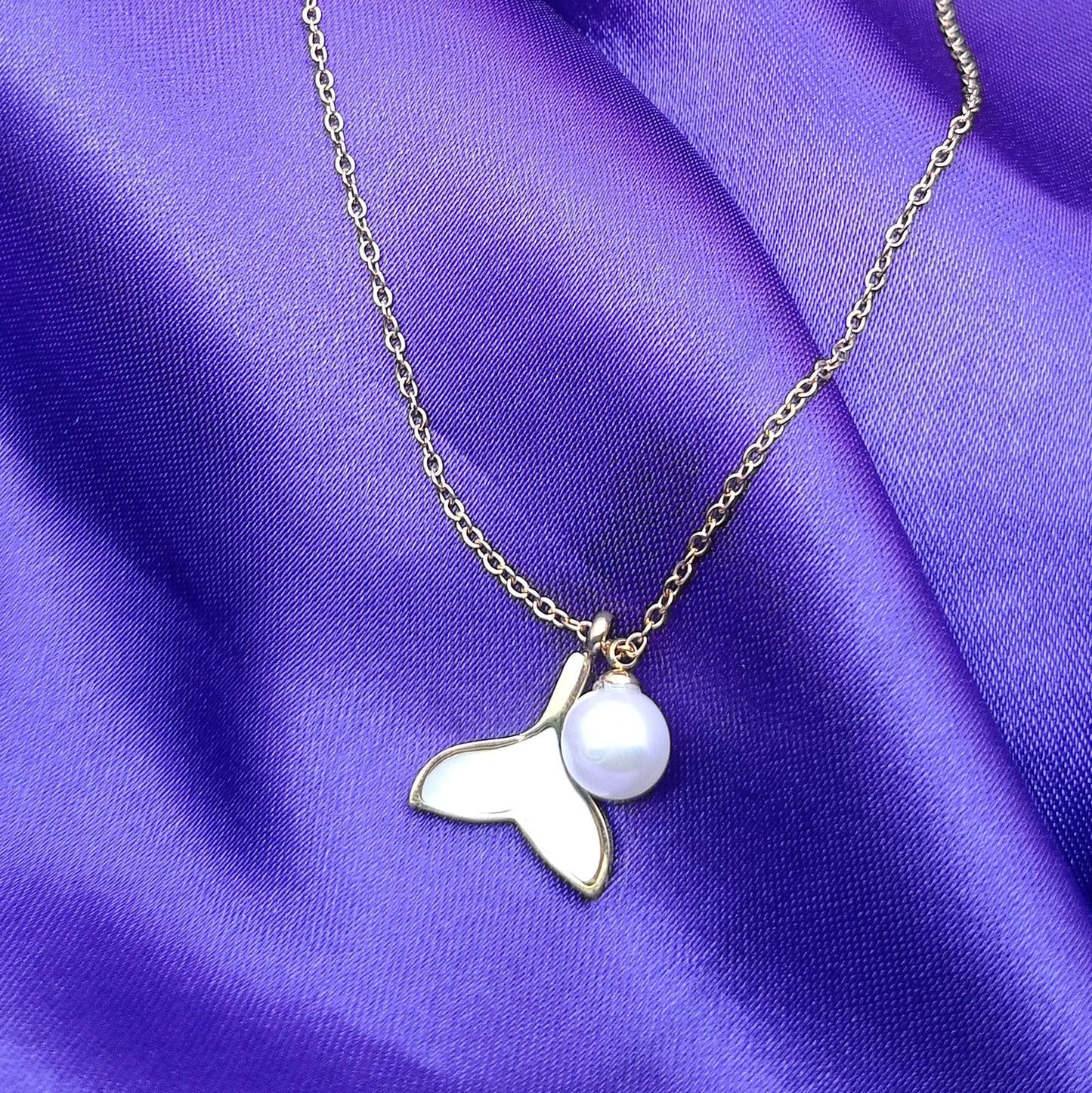 Fish Tail Pearl Charm Chain