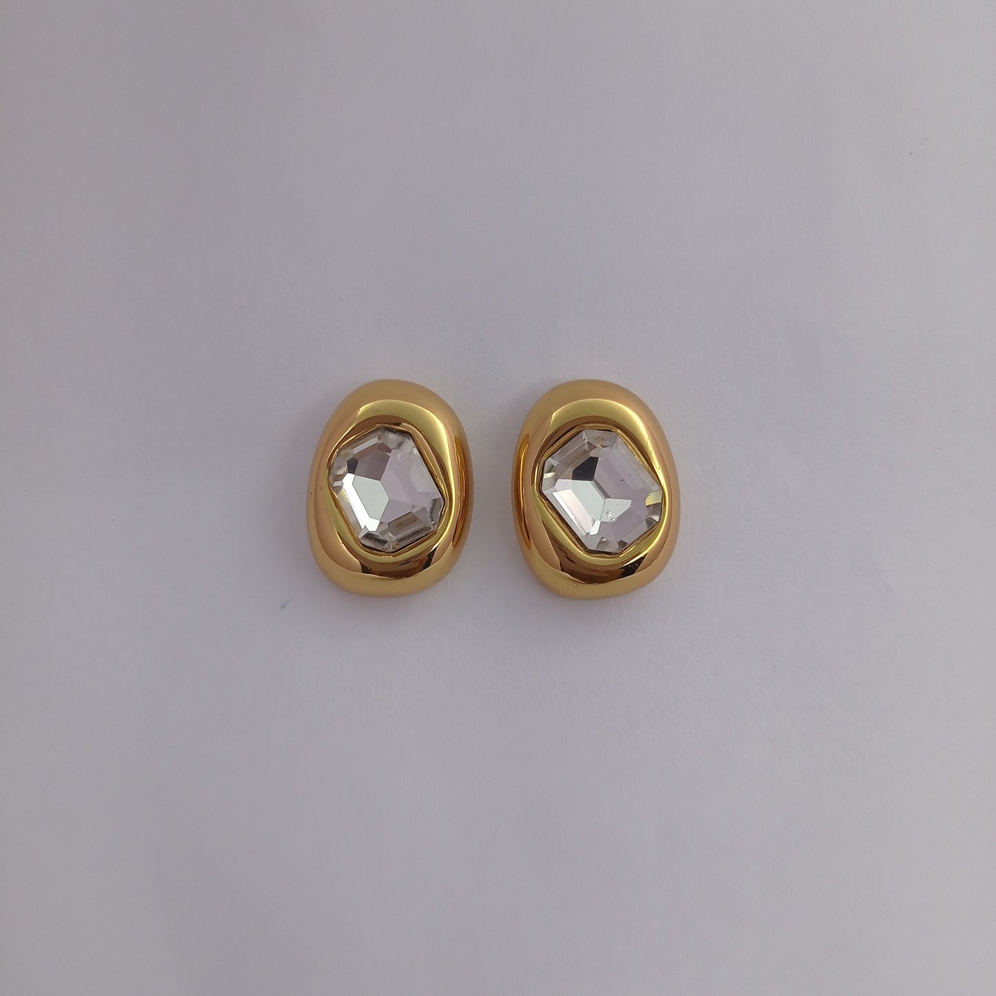 Ivory Glow Earring