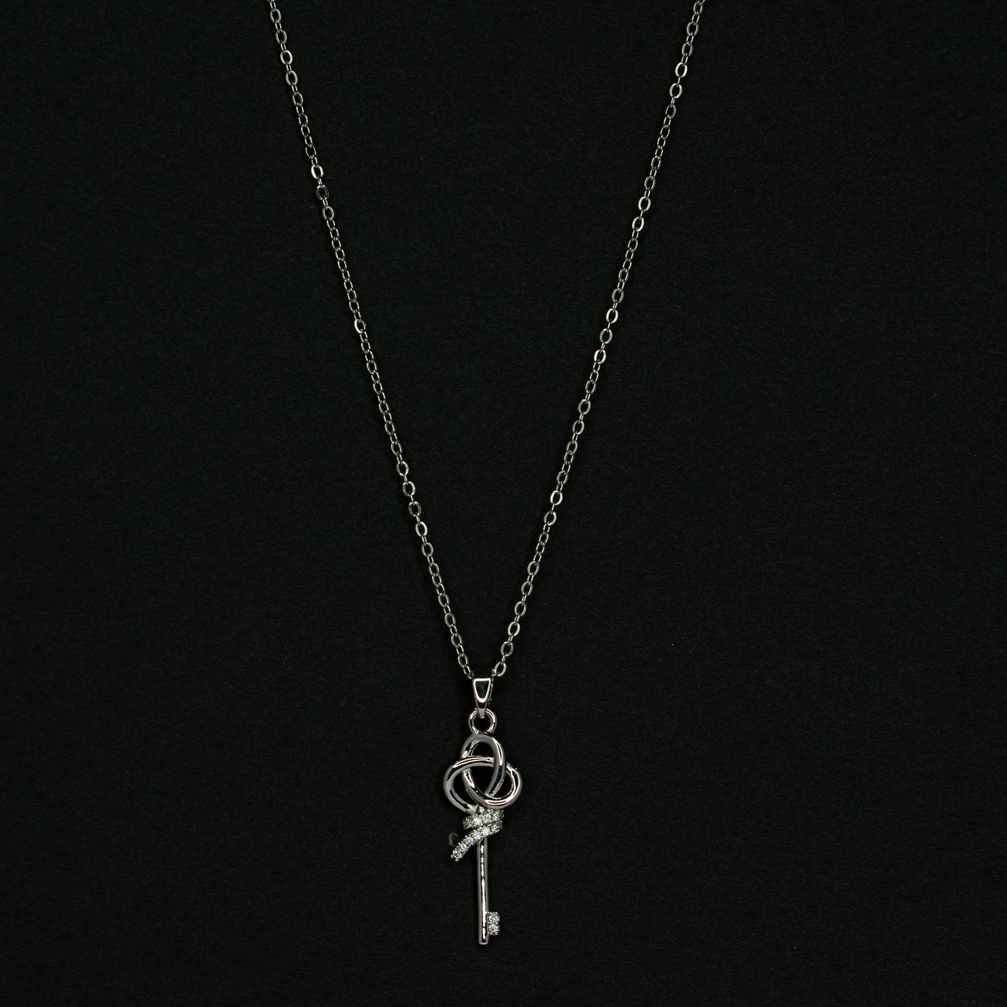 Silver Key of Elegance Pendant Chain