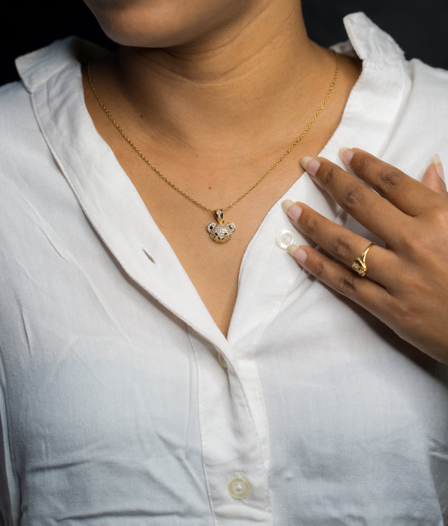 White Stone Teddy Pendant Chain