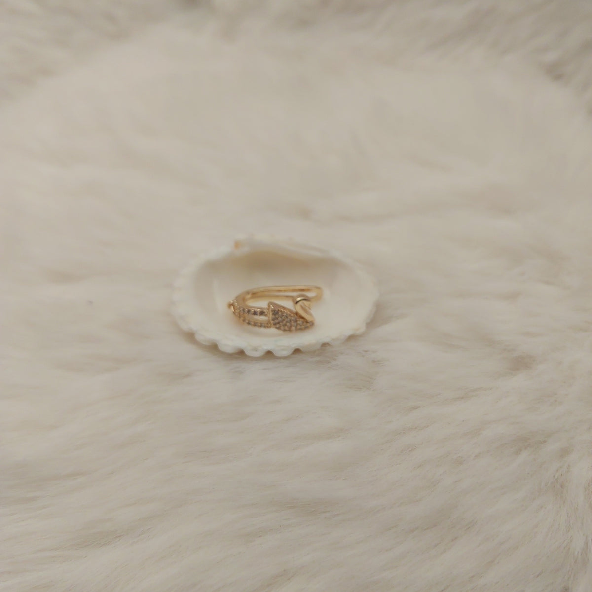 Swan Elegance Ear Cuff - Medium