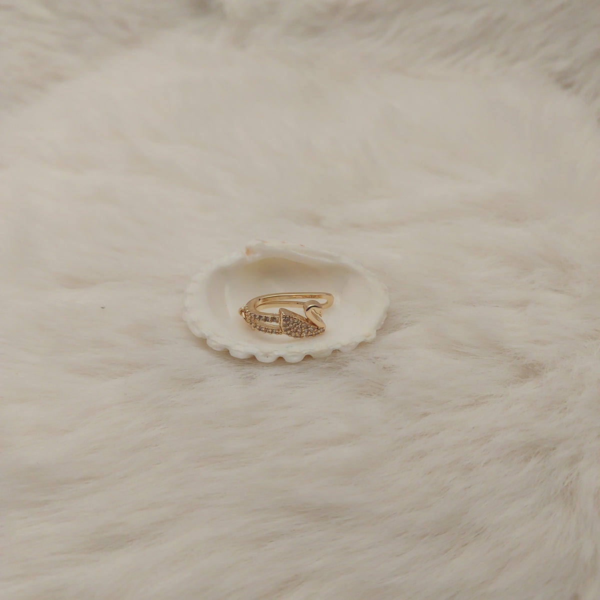 Swan Elegance Ear Cuff - Medium