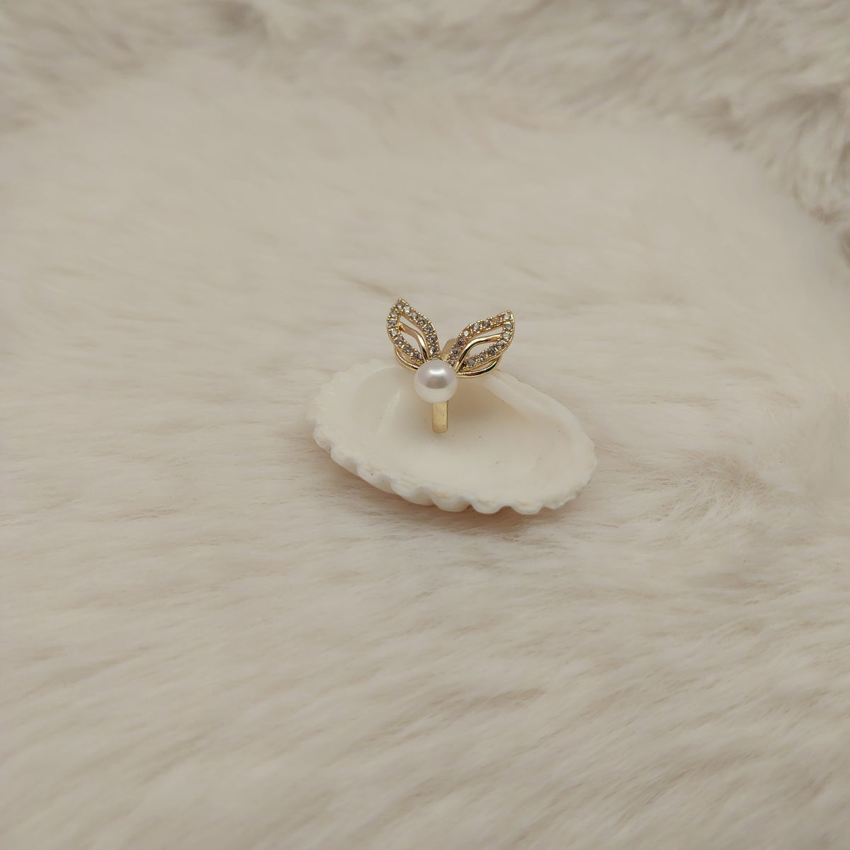 Woodland Grace Ear Cuff - Medium