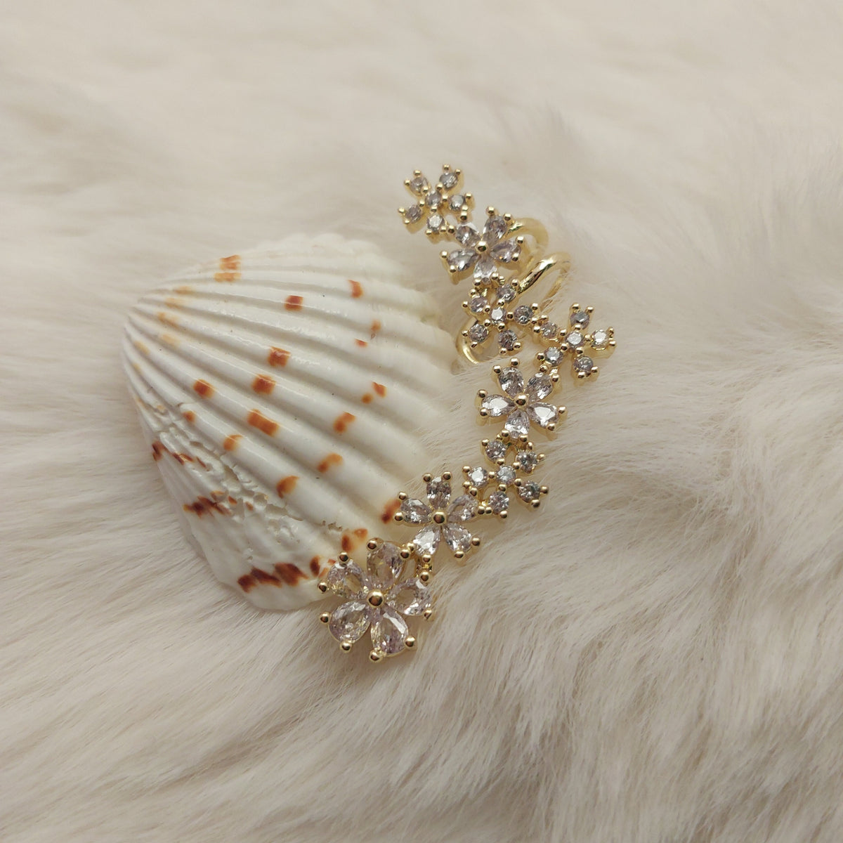 Golden Bloomy Ear Climber - Large