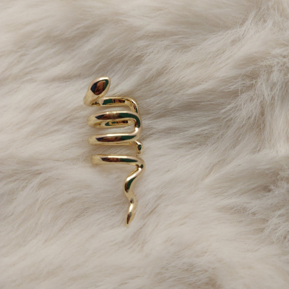 Sleek Serpent Ear Cuff - Small