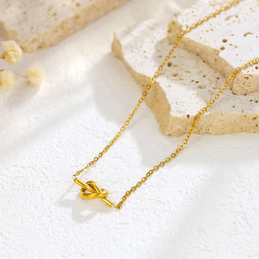 Eternal Knot Heart Pendant Chain