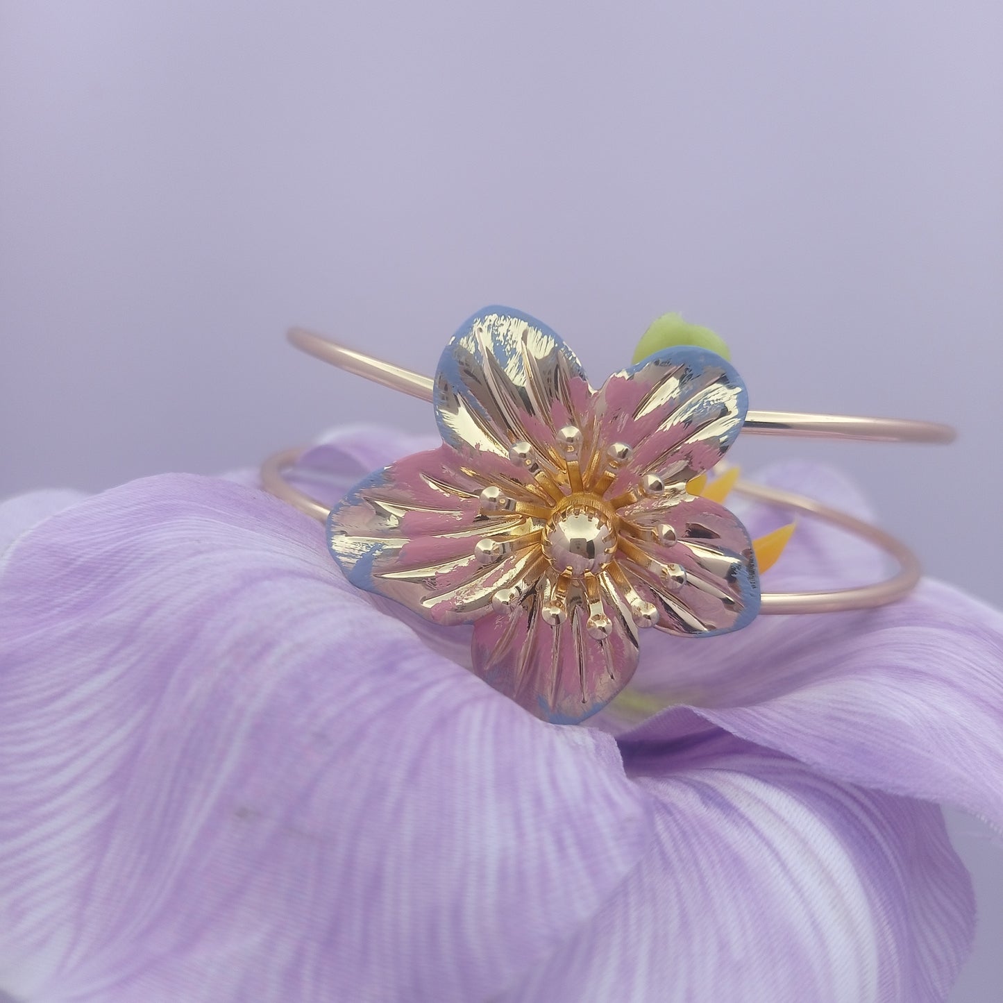 Small Daisy Cuff Bangle