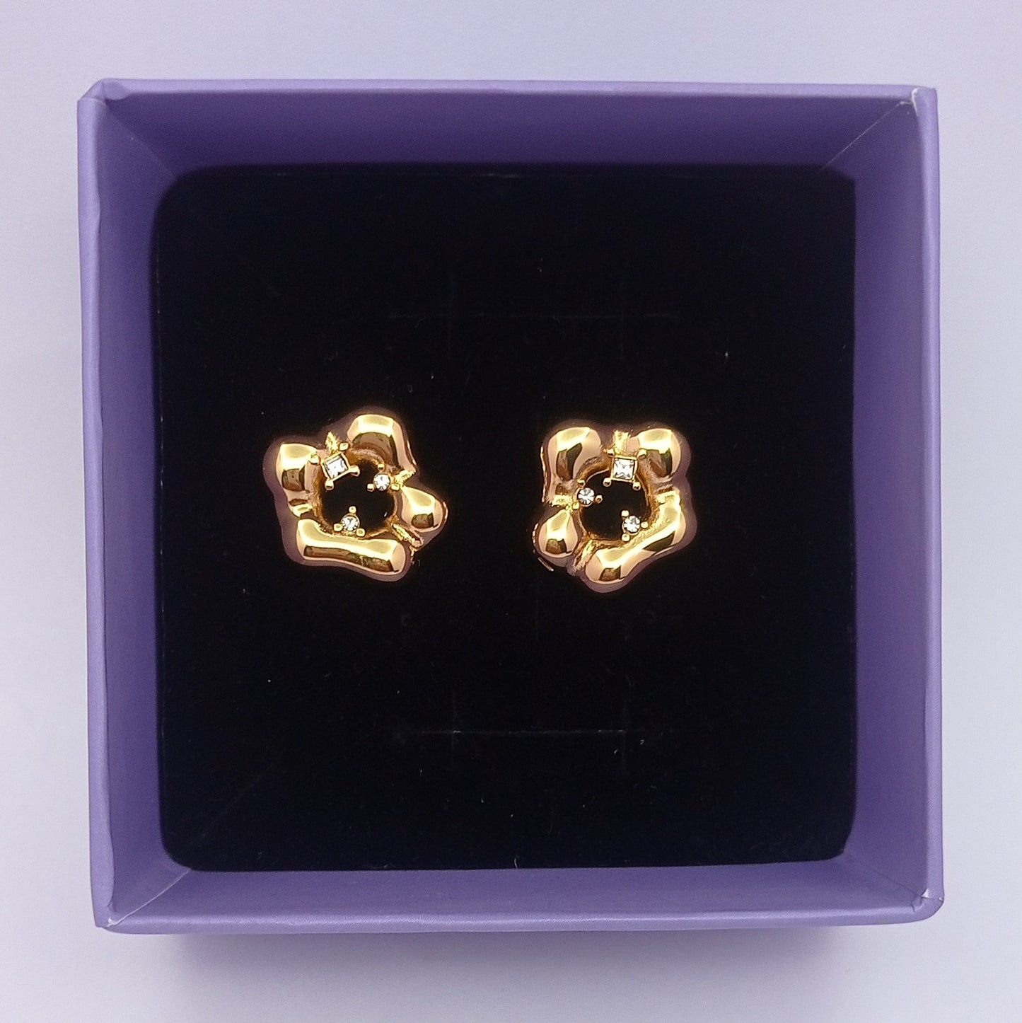 Water Style Five White Stones Earring