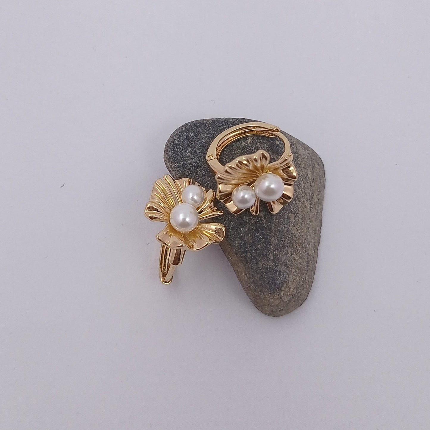 Three Petal Flower with Two Pearls Earring