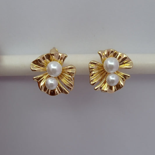 Three Petal Flower with Two Pearls Earring