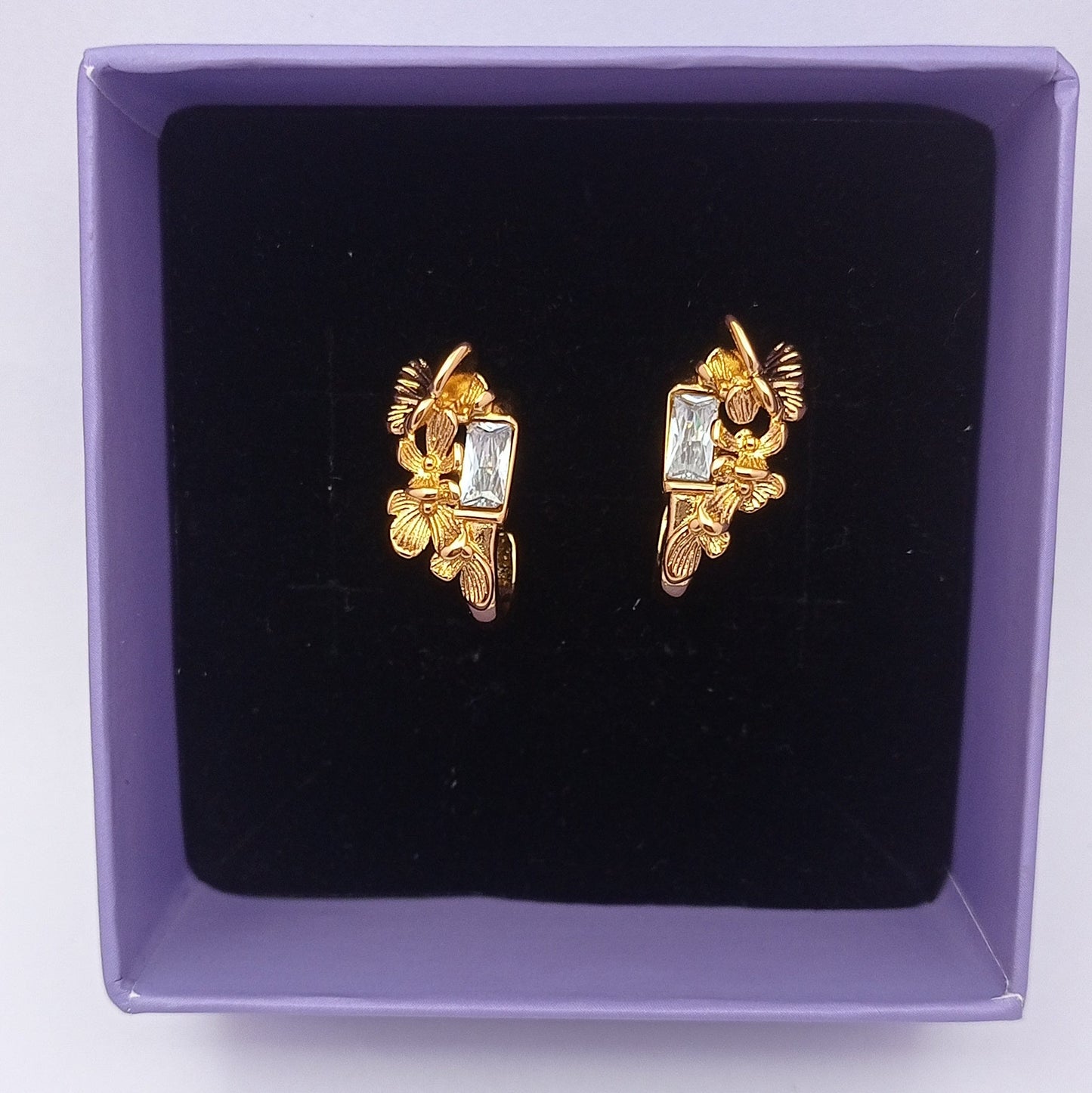 Flowers and Butterfly with Diamond Earring