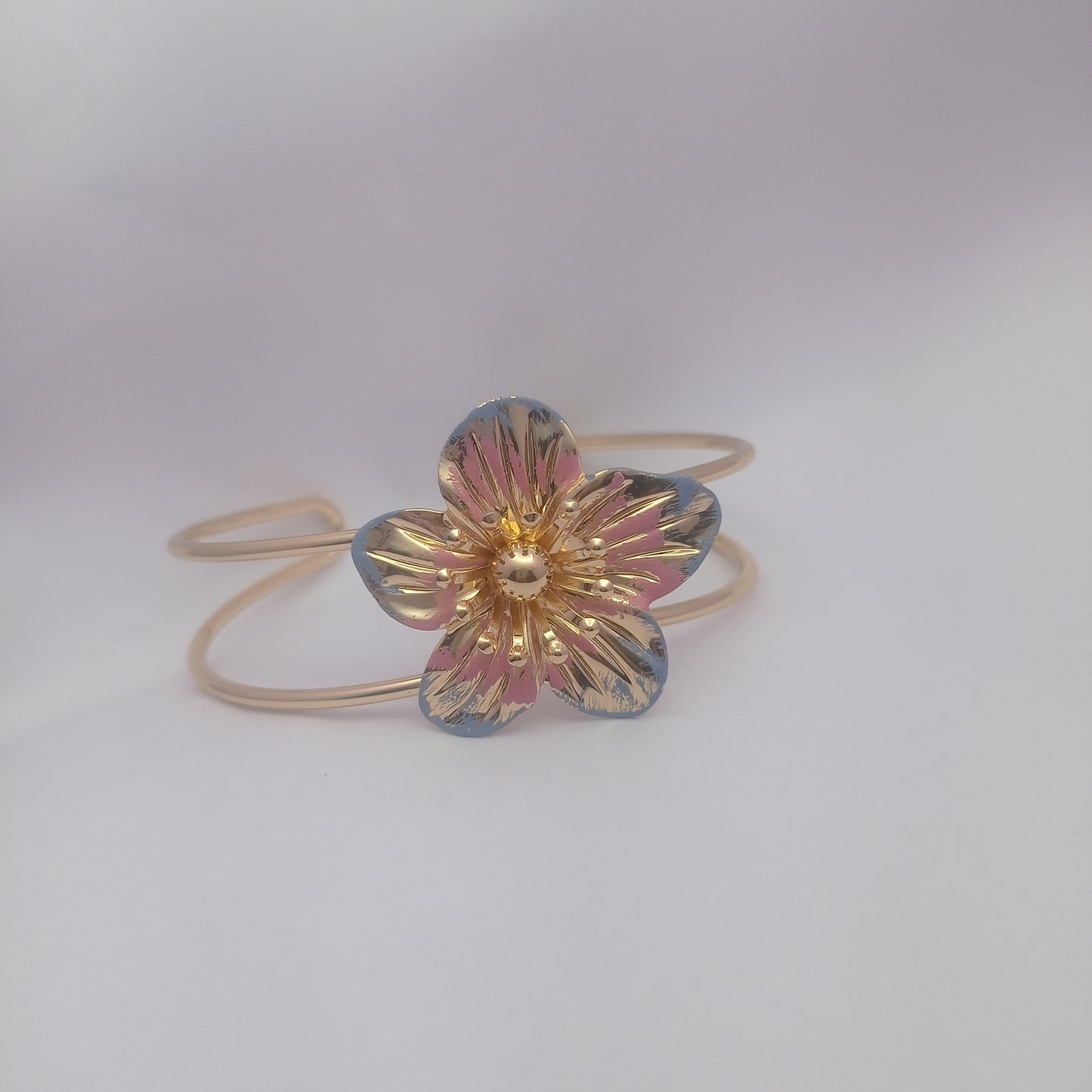 Mini Daisy Bangle – Mini Daisy Gold-Plated Flower Cuff Bangle