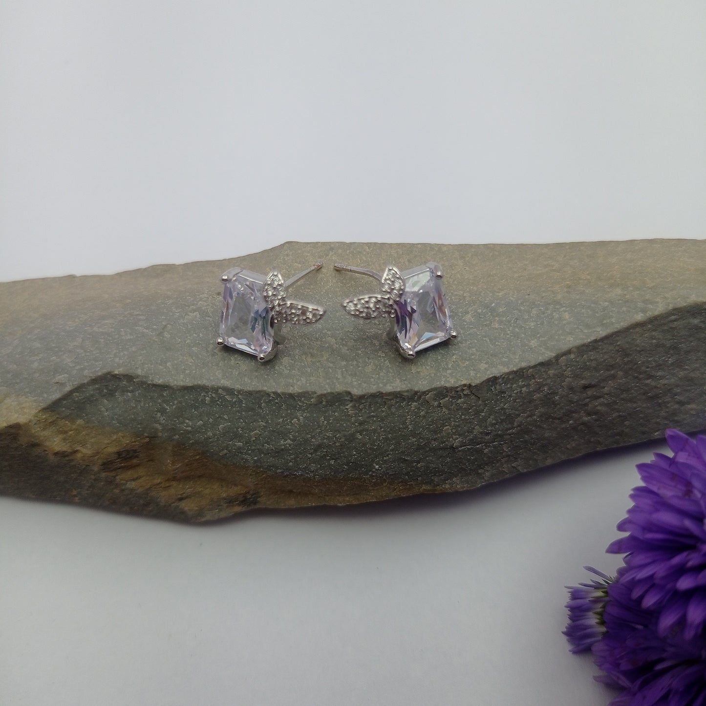 Mermaid Glow Earring