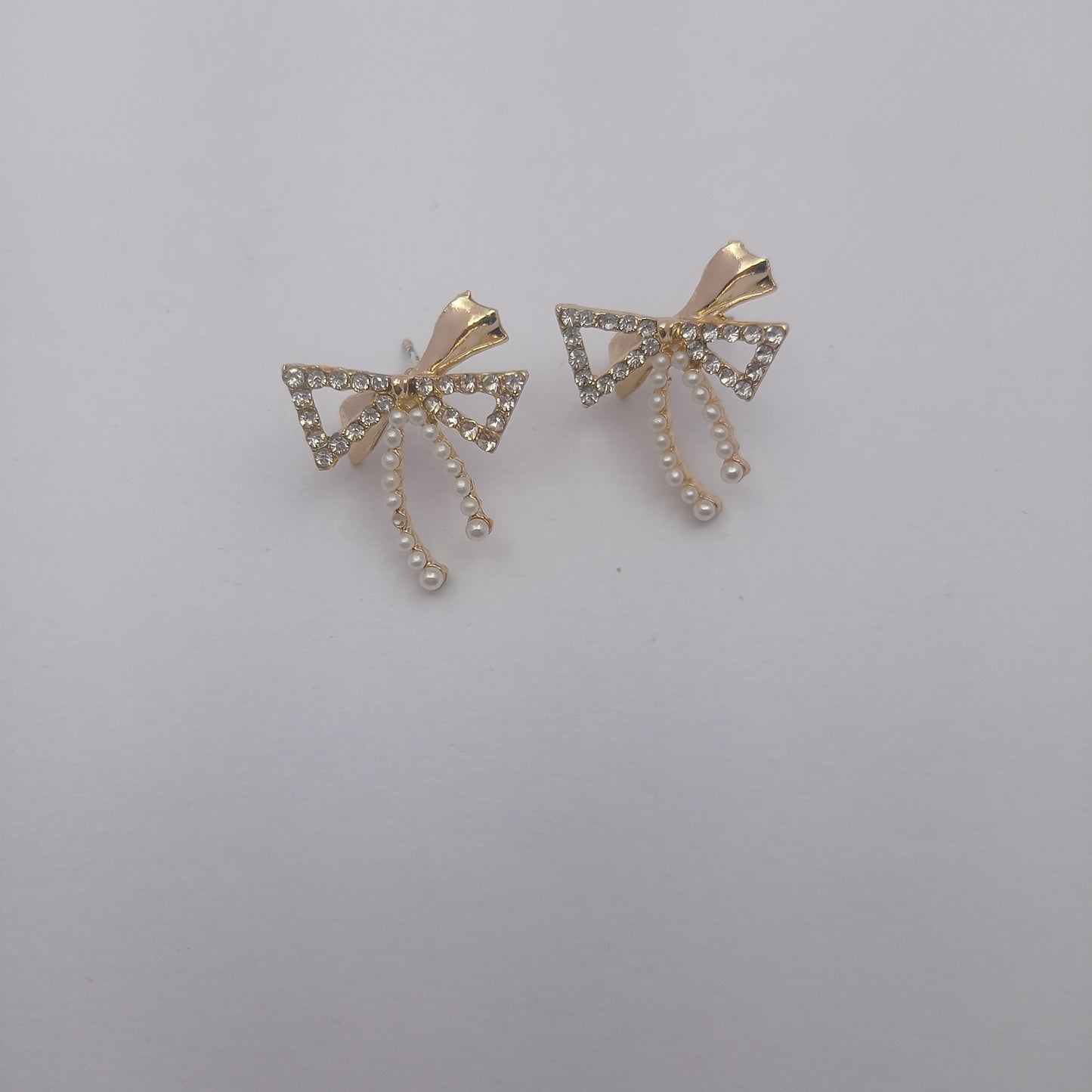 Pearl Bow Luxe Earring