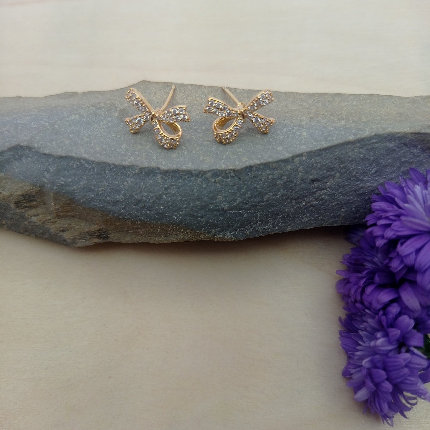 Dazzling Bow Stack