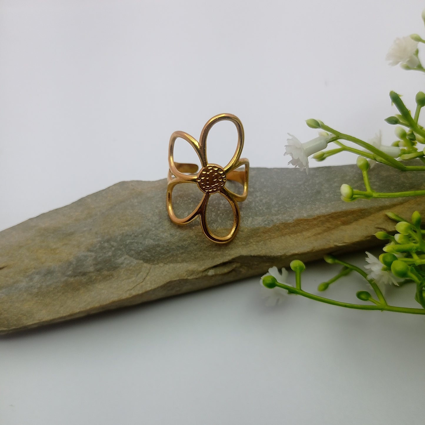 Floral Adjustable Ring – Floral Design Adjustable Ring in Gold Plating