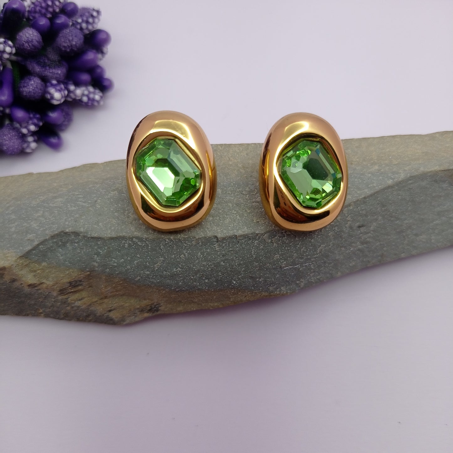 Emerald Glow Earring