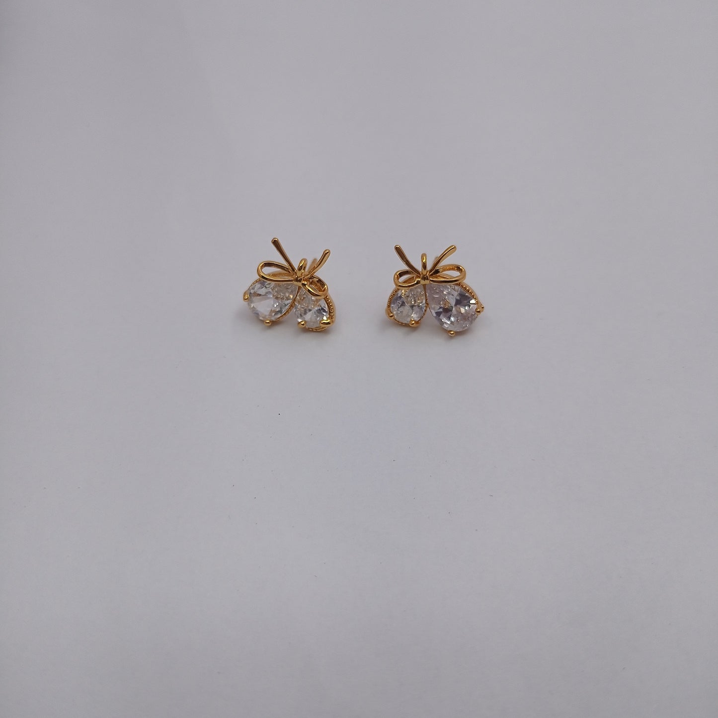 Diamond Ribbon Earring