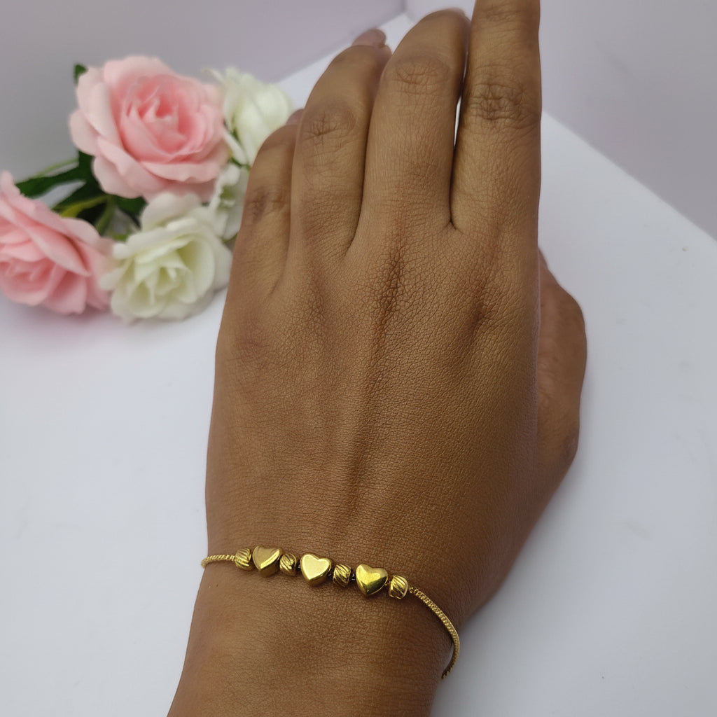 Heart and Beads Line Bracelet for Women