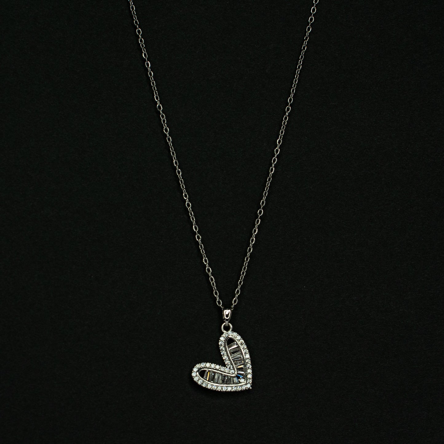 Silver Heart Serenity Pendant Chain