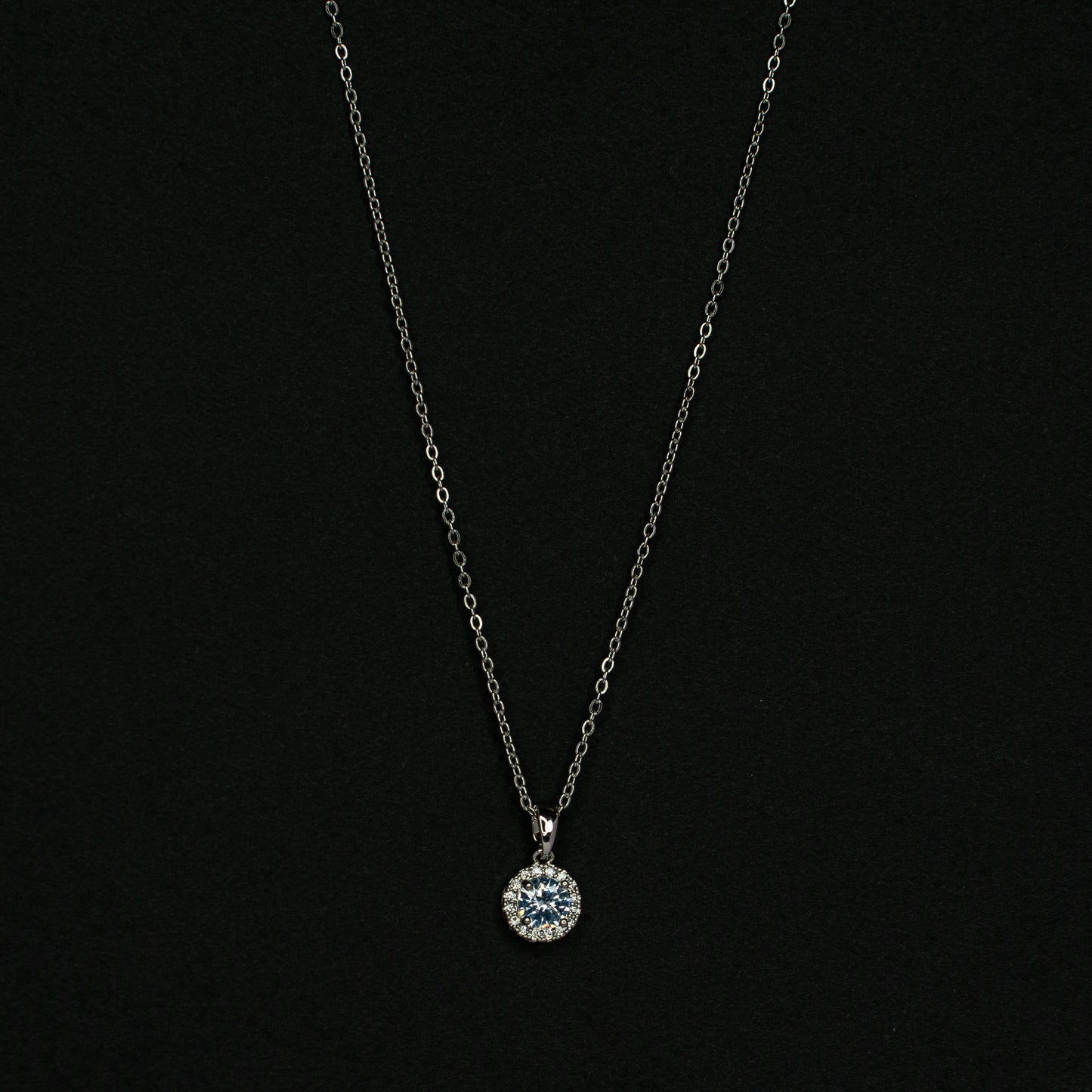 Silver Radiance Round Diamond Pendant Chain